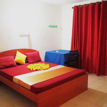 Oasis Skybeach Hostel - Negombo Dış mekan fotoğraf