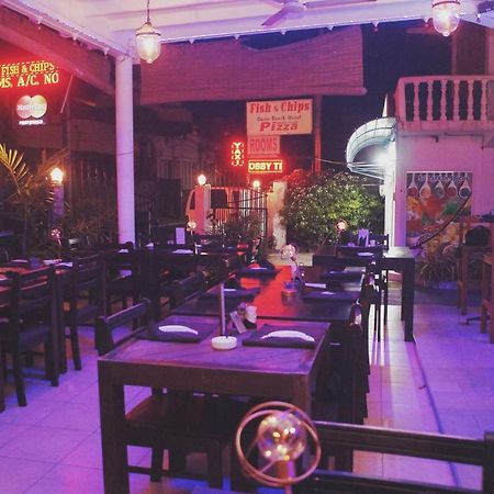 Oasis Skybeach Hostel - Negombo Dış mekan fotoğraf