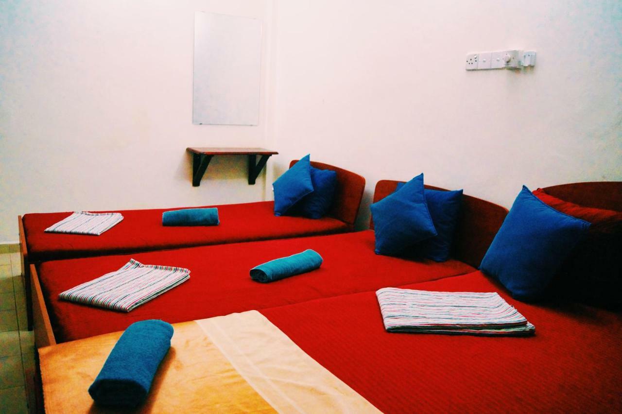 Oasis Skybeach Hostel - Negombo Dış mekan fotoğraf